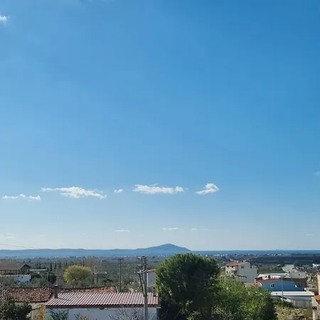 Bozcaadaya Karsi Geyikli Merkezde Terasli Catikati Ezine